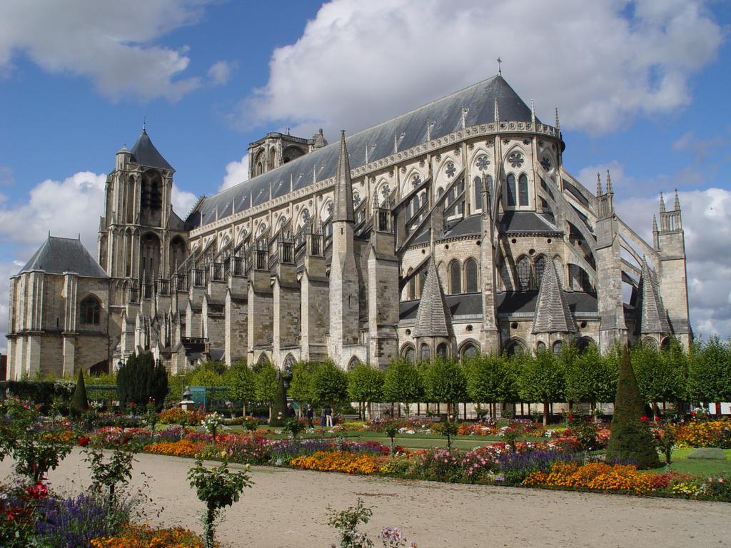 Kyriad Bourges Sud מראה חיצוני תמונה